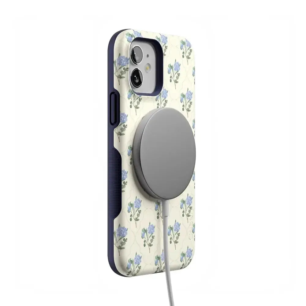 Vintage Garden | Blue Hydrangea Case