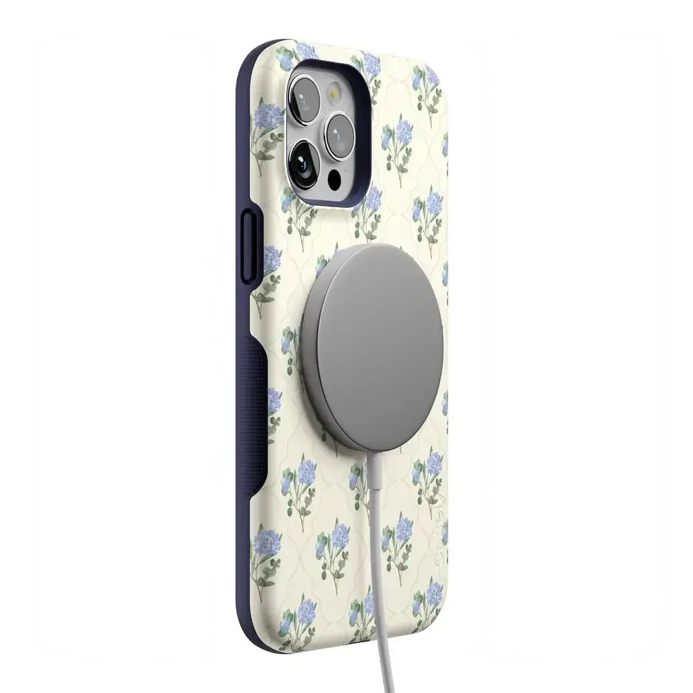 Vintage Garden | Blue Hydrangea Case